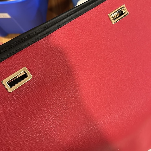 NWOT Lo & Sons Seville Saffiano Leather Shell Red/Black/Gold - 15 inches - Picture 2 of 3